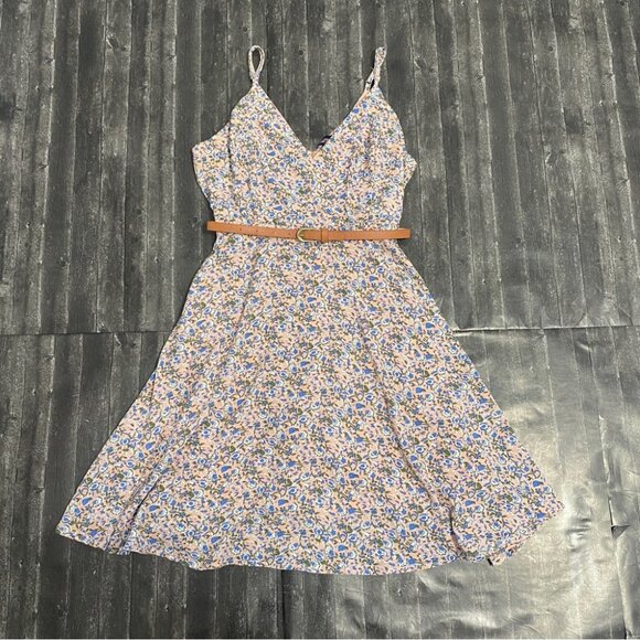 FASHION MAGAZINE PINK FLORAL V NECK BELTED DRESS - Picture 1 of 7